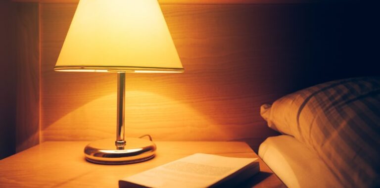 ide dan produk pencahayaan kamar tidur pintar terbaik untuk rumah modern