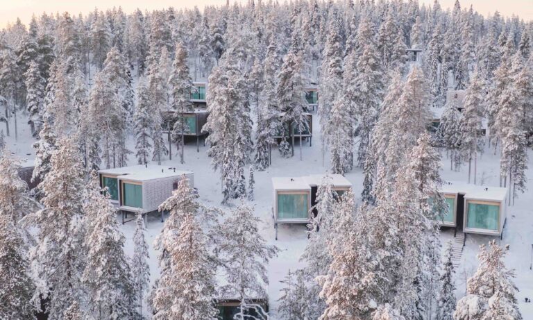 Luxury Ski Chalet Glamping – The Ultimate Guide to Mountain Comfort and Winter Elegance