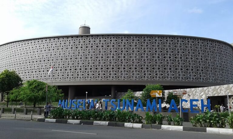 Banda Aceh Heritage Tour Package – Discover Aceh’s Culture, History, and Resilience