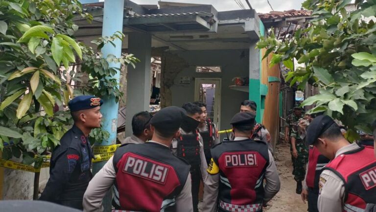 Ledakan di Pamulang: 7 Warga Luka, 8 Rumah Rusak, Polisi Selidiki Penyebab